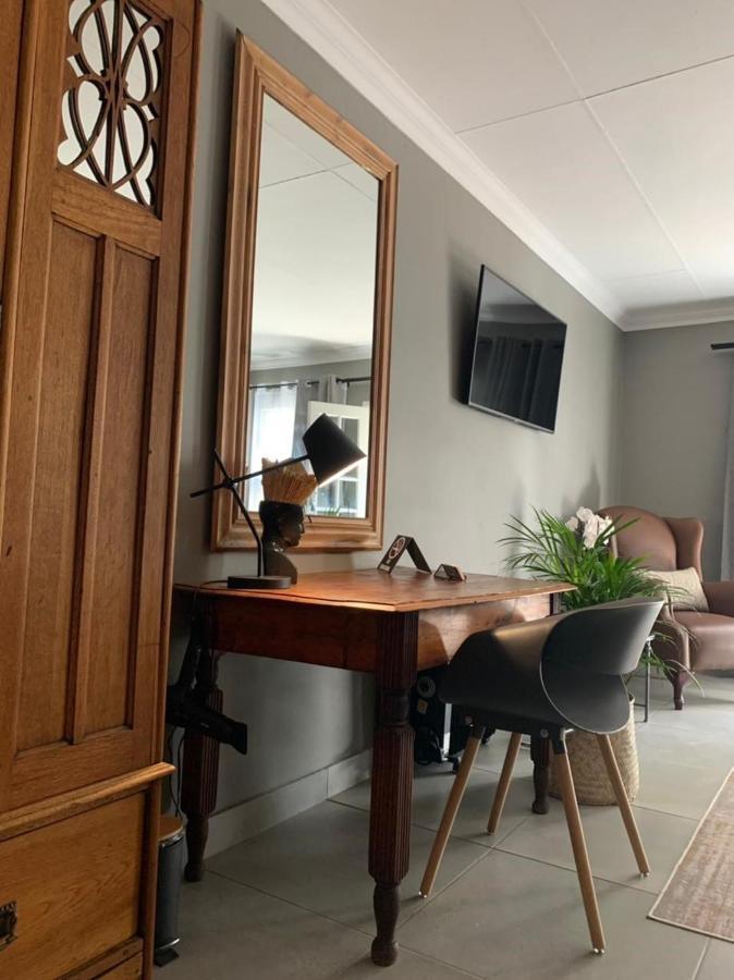 Battiss Guest House Pretoria-Noord Εξωτερικό φωτογραφία