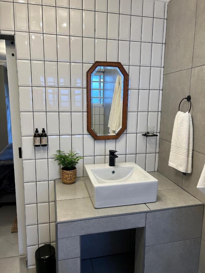Battiss Guest House Pretoria-Noord Εξωτερικό φωτογραφία