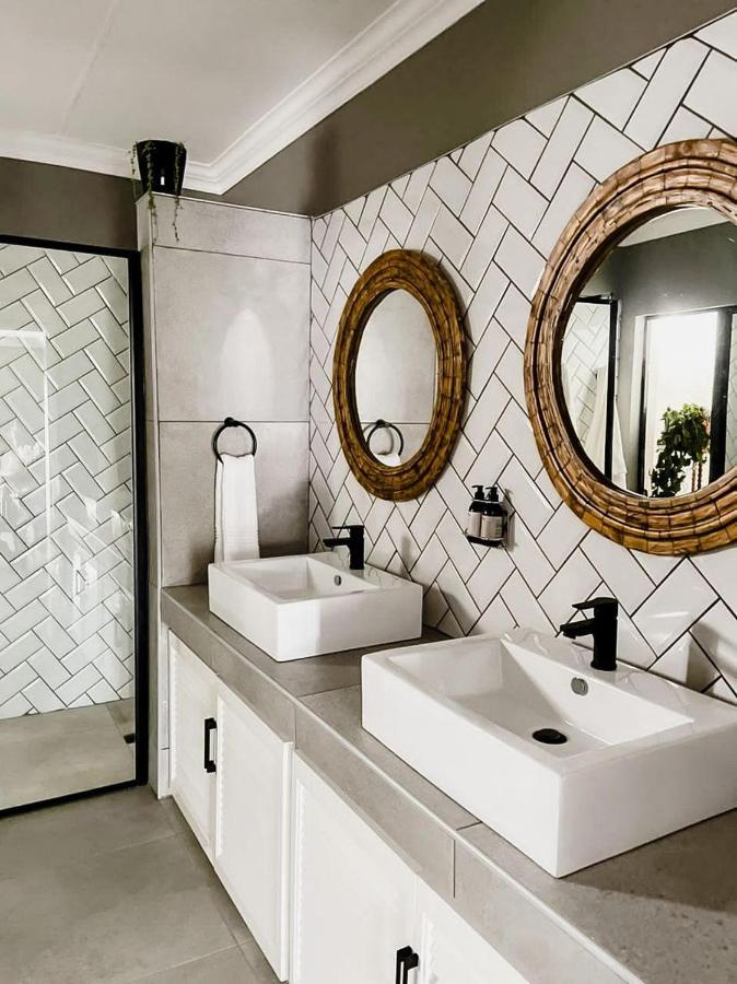 Battiss Guest House Pretoria-Noord Εξωτερικό φωτογραφία